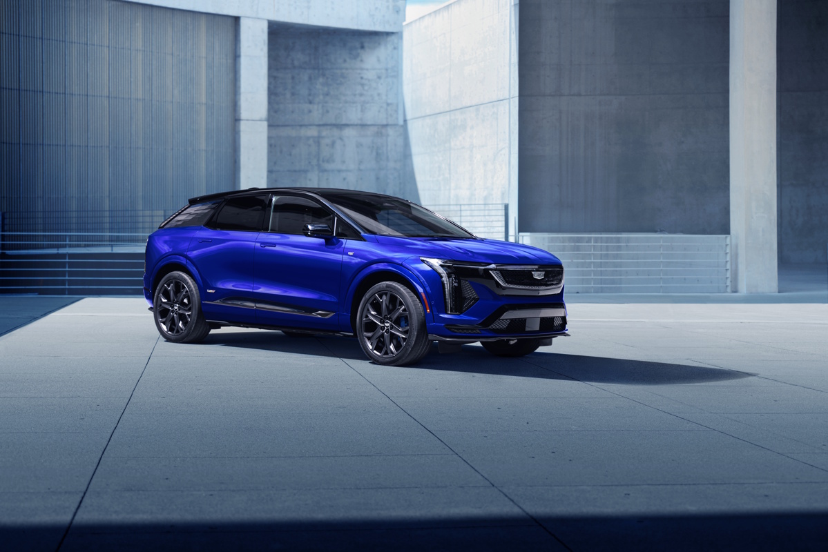 The 2026 Cadillac OPTIQ-V in Deep Ocean Tintcoat exterior color